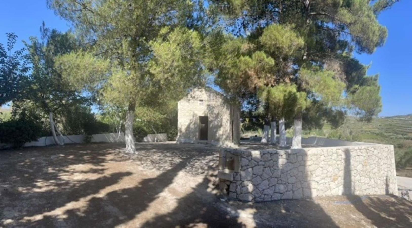 Villa Mantilari Wine Estate 7 Apartments 2 Private Pools 1 Heated Tennis Court Fitness Center أرتشانيس المظهر الخارجي الصورة
